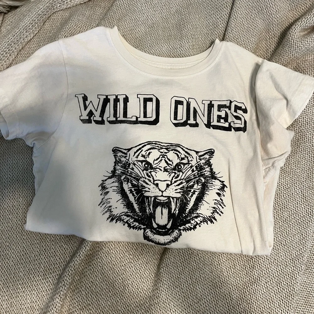 Tee - Picture 1 of 1